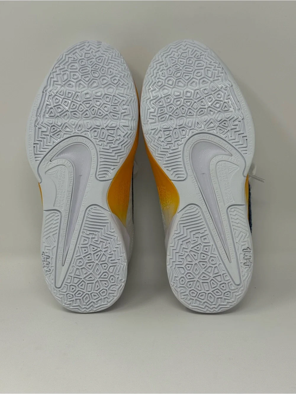 Size 4Y- Nike Ha 2(GS) FV5633-103